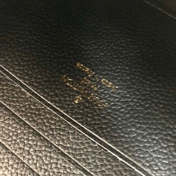 WIS POCHETTE MÉLANIE MM LOUIS VUITTON 0926